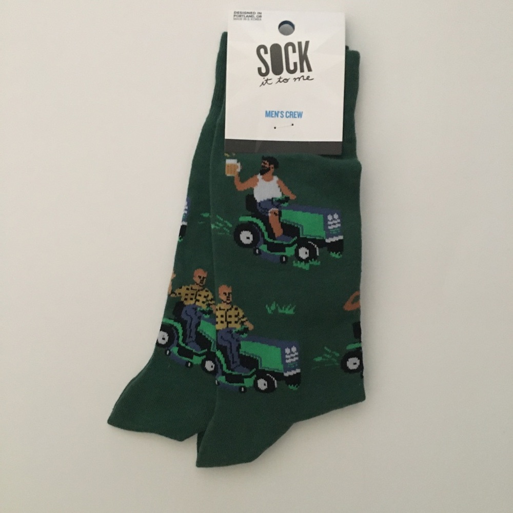 NEW Men’s Crew Socks Size Men 7-13 Stocking Stuffer Gift Riding Lawnmower- Beer